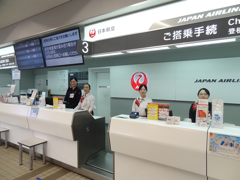 素敵な空の旅にご案内(カウンター業務)