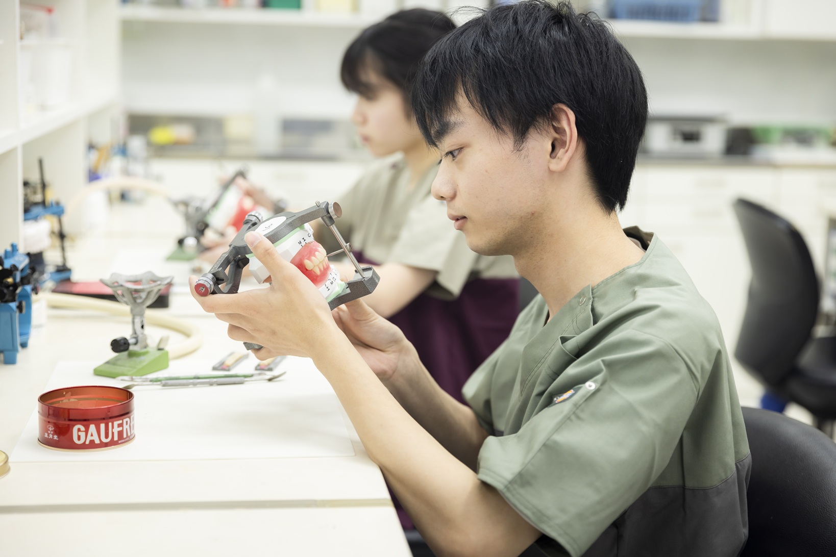 歯科技工士の仕事
