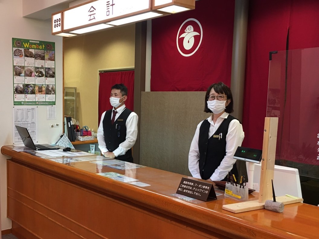 お客様のお出迎え・お見送り