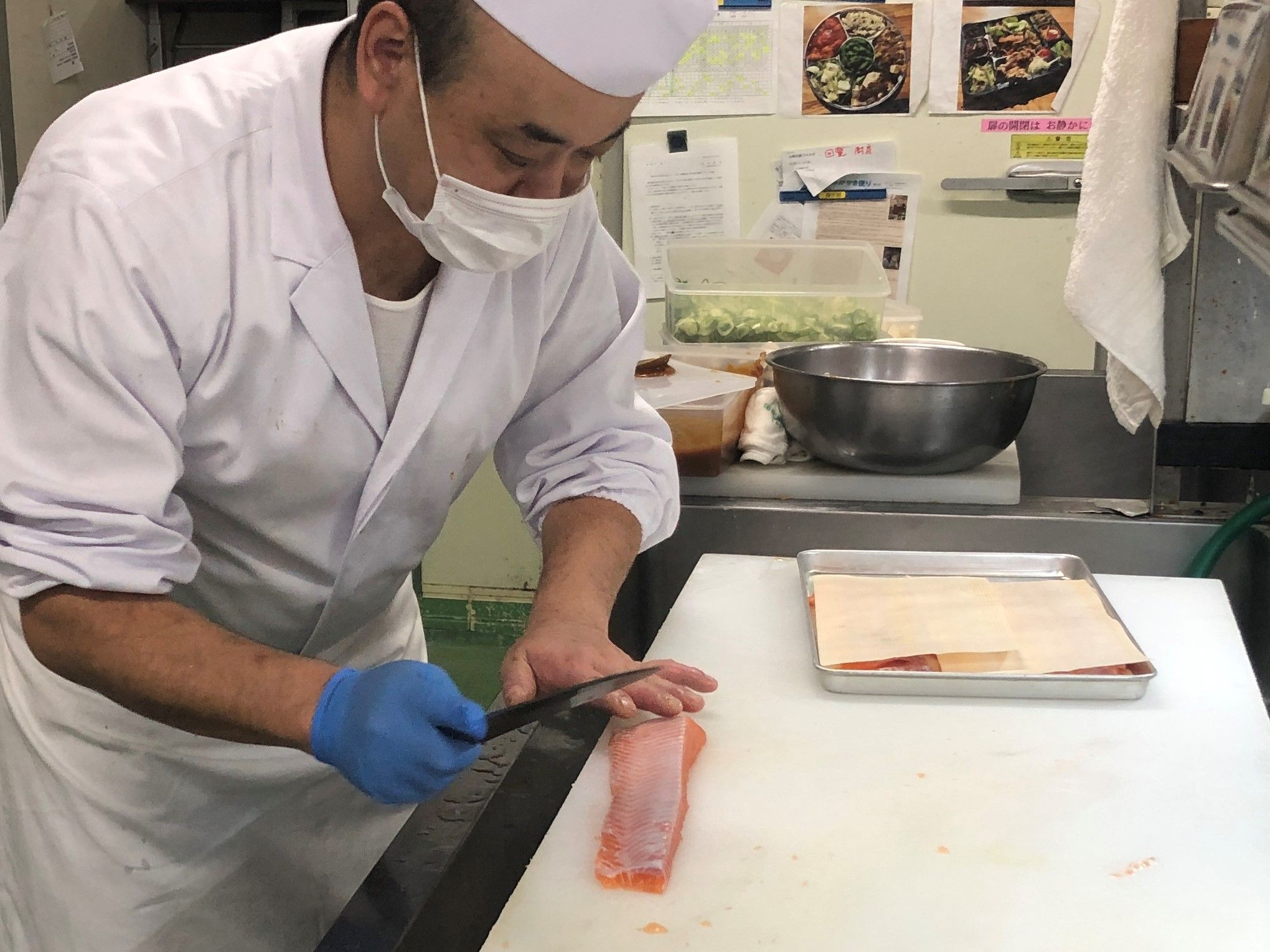 お昼のレストラン営業