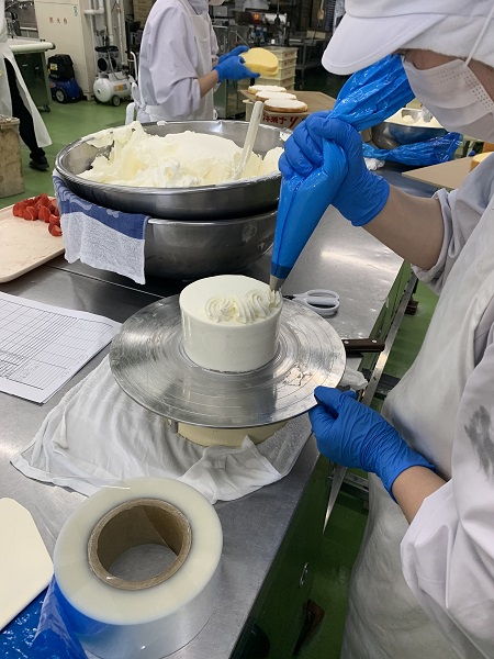 ケーキをつくる